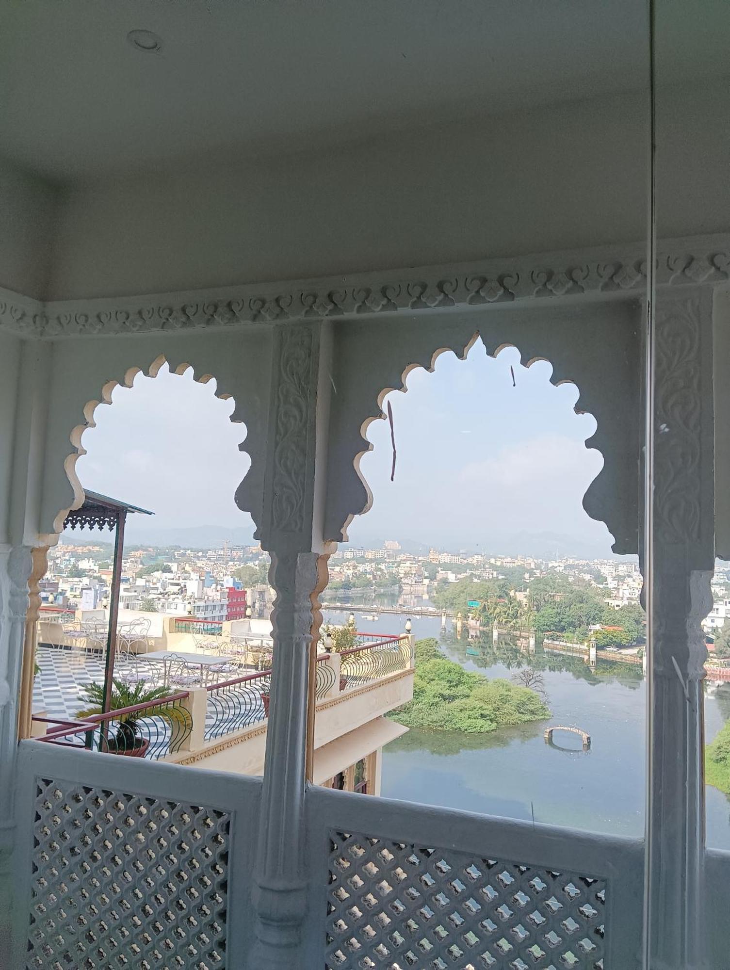 Hotel Mewari Villa Udaipur Eksteriør bilde