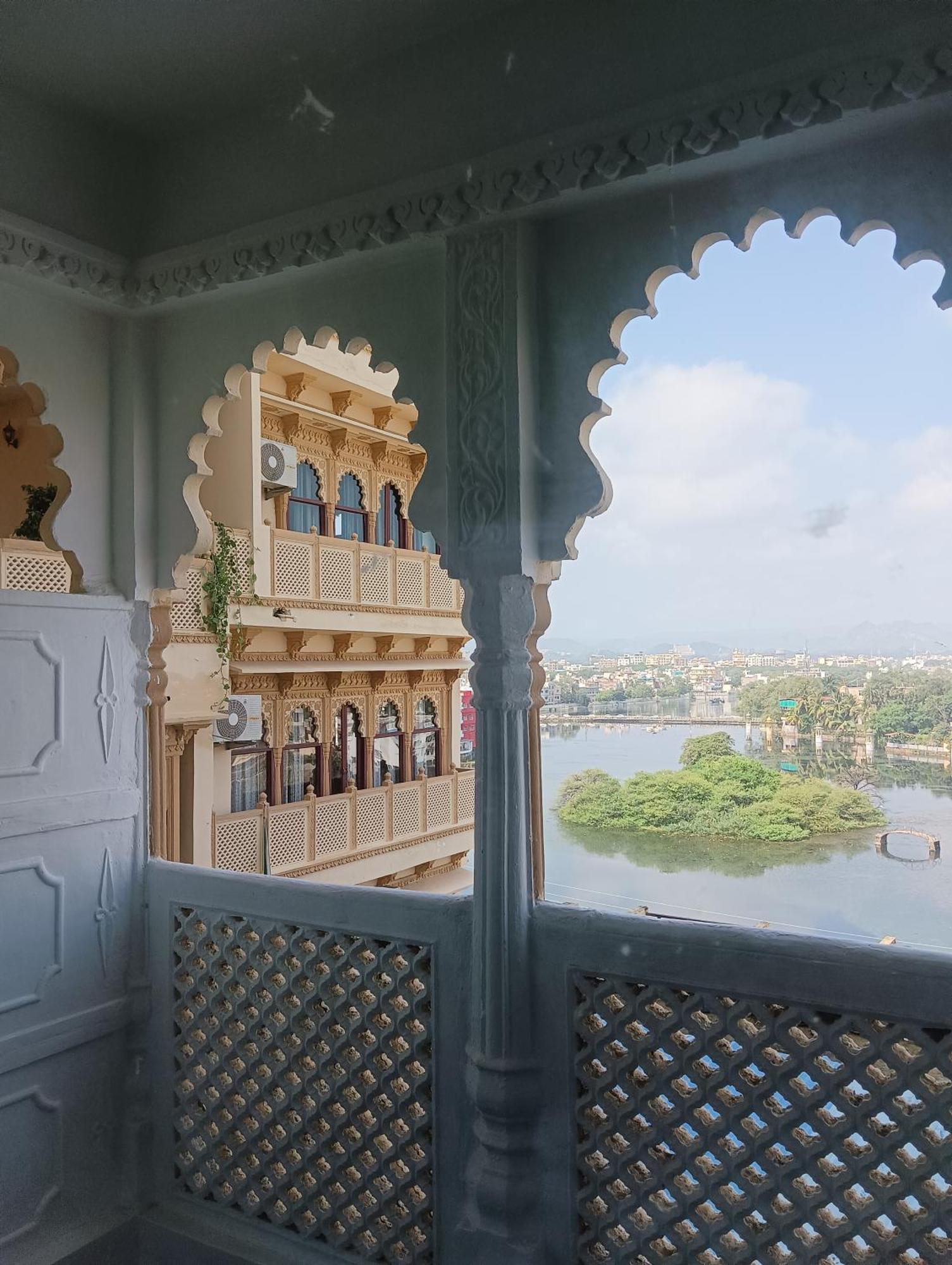 Hotel Mewari Villa Udaipur Eksteriør bilde