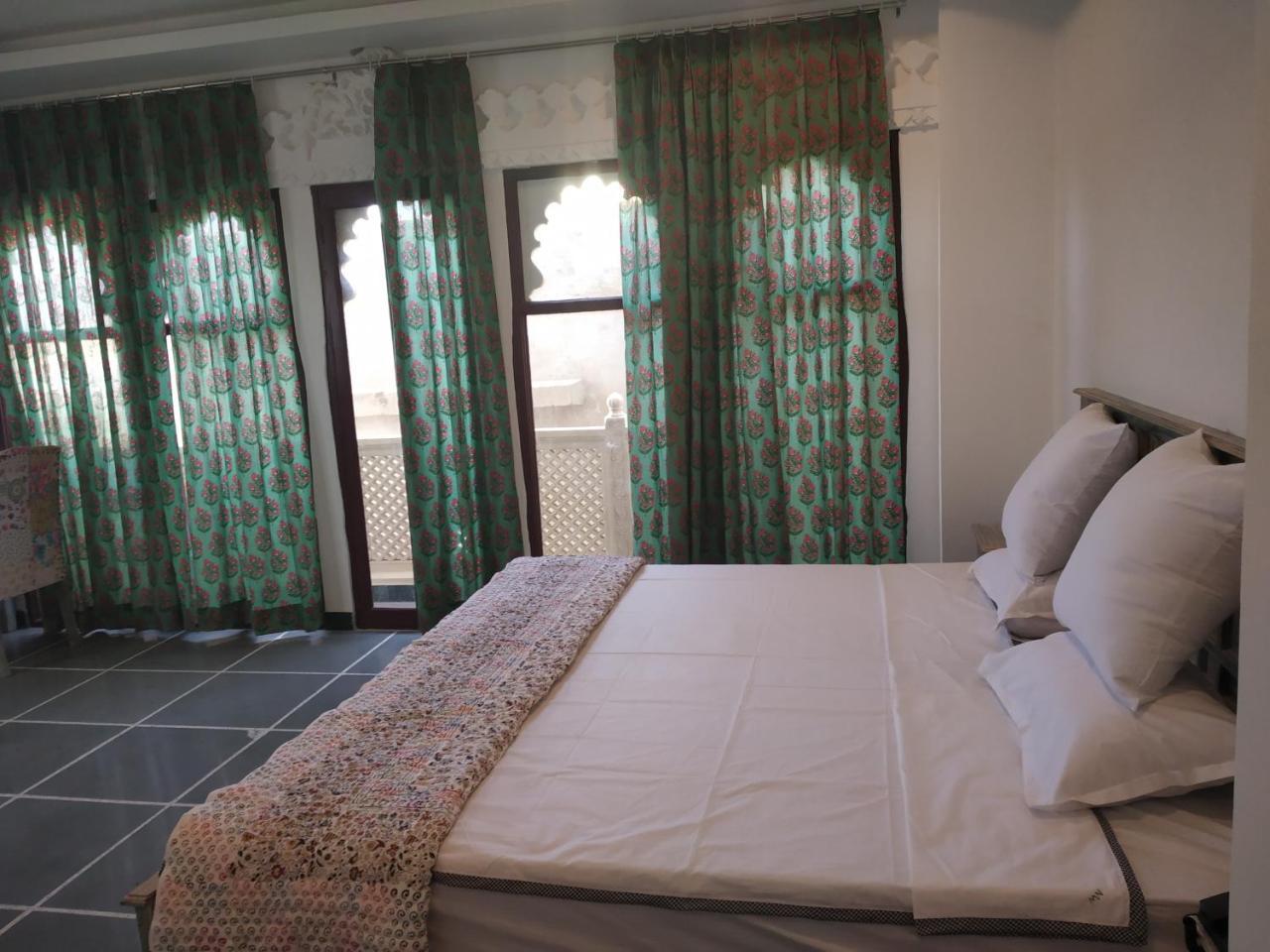 Hotel Mewari Villa Udaipur Eksteriør bilde